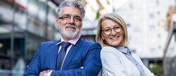 Les comportements des femmes et des hommes sous la loupe de l'AMF